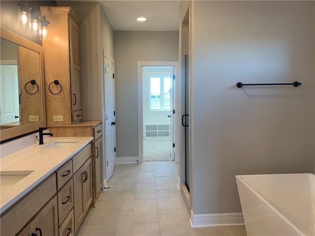 10415 N Liberty Street — photo 27