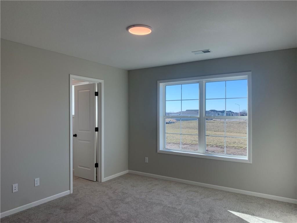 10415 N Liberty Street — photo 37