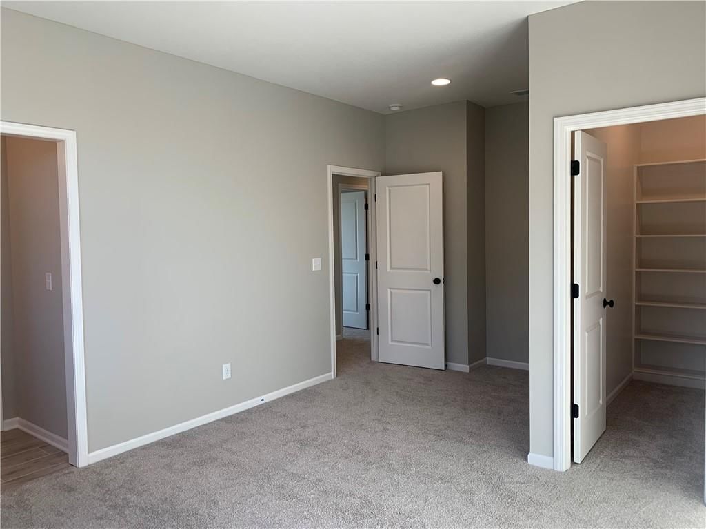 10415 N Liberty Street — photo 43