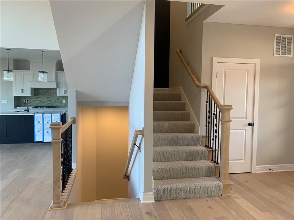 10415 N Liberty Street — photo 46