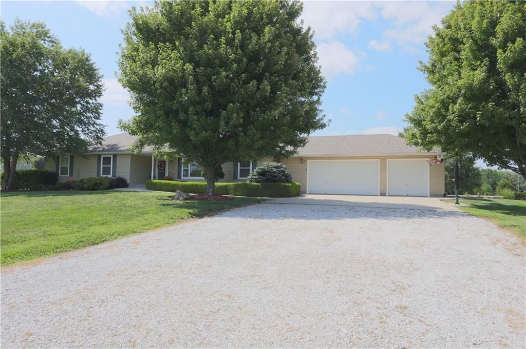 5818 Jaymar Drive — photo 2