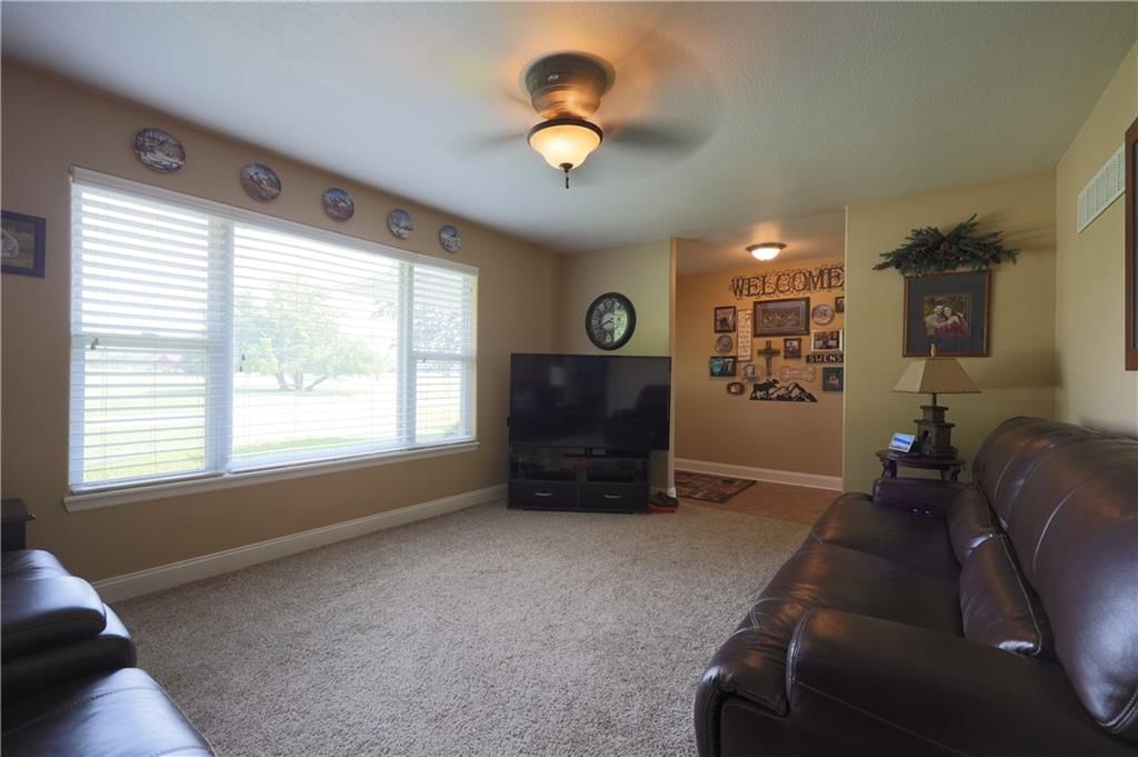 5818 Jaymar Drive — photo 5