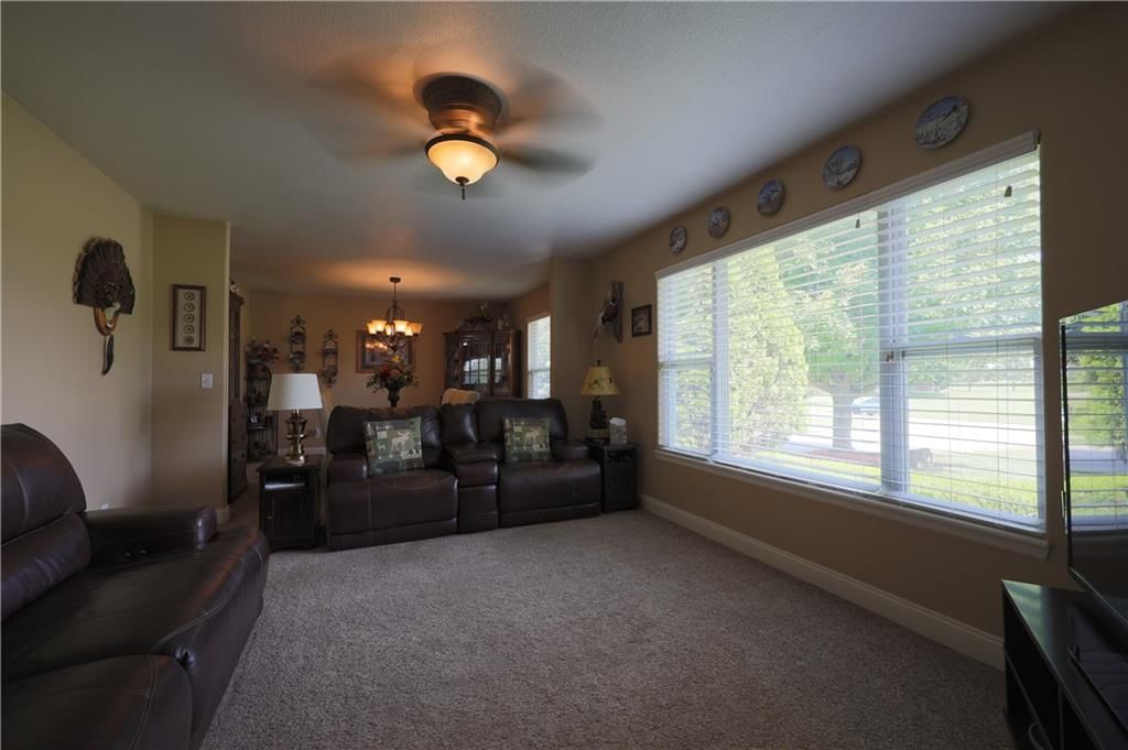 5818 Jaymar Drive — photo 6