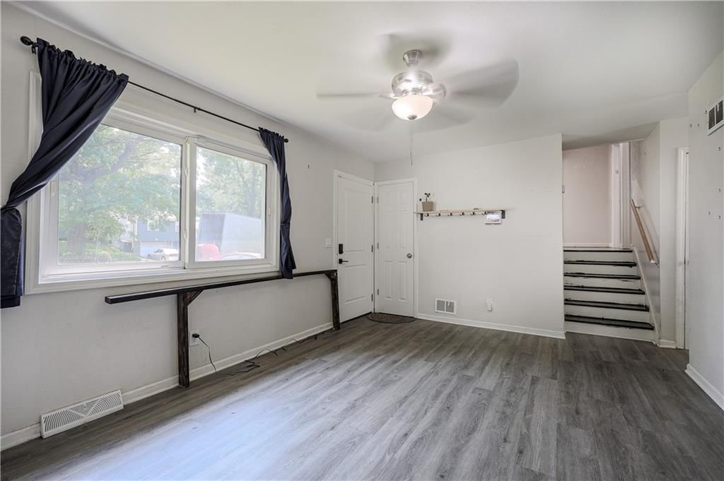 Photo 8 of 18 - 7112 NE 46th Street