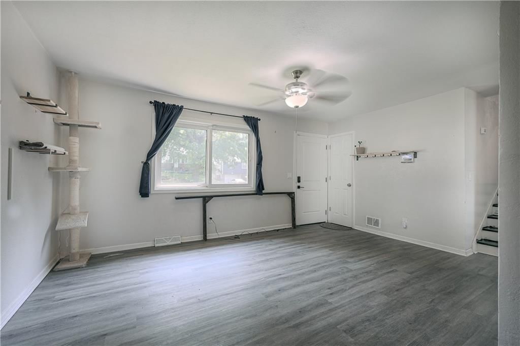 Photo 9 of 18 - 7112 NE 46th Street
