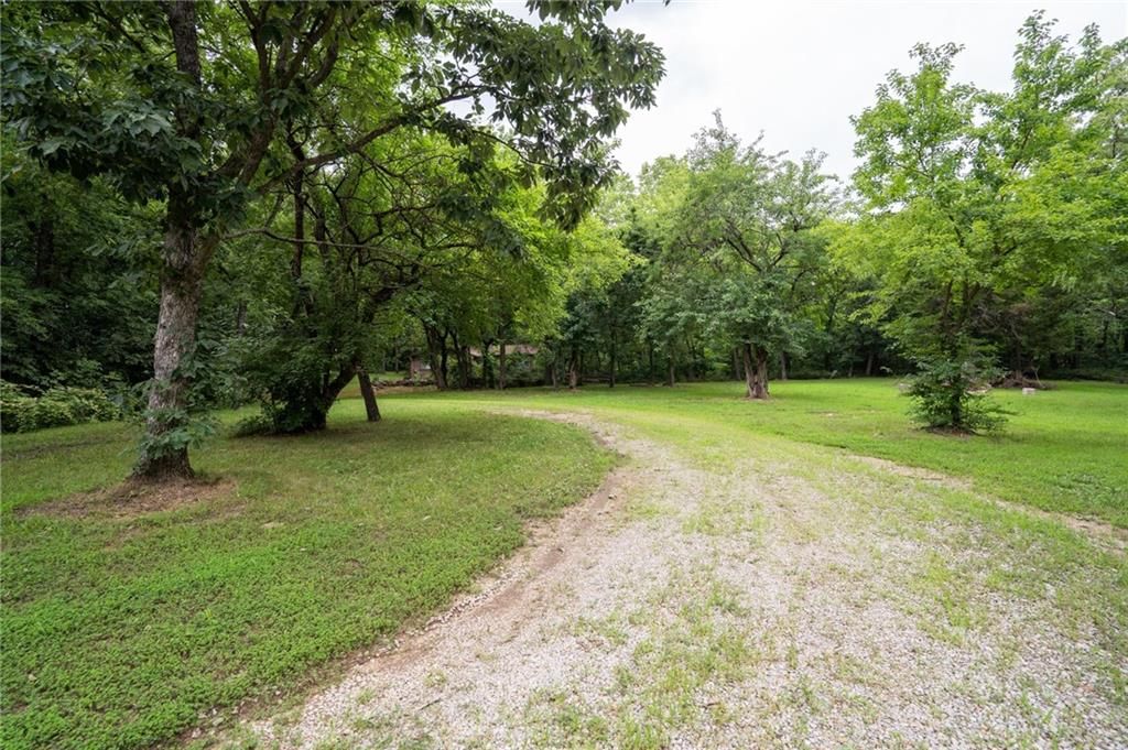 26044 Evans Road — photo 37