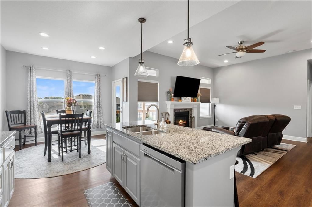 907 N Willow Court — photo 11
