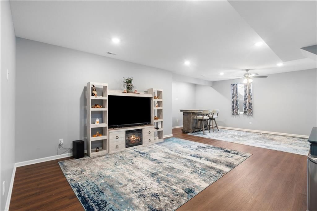 907 N Willow Court — photo 22