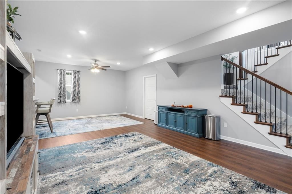 907 N Willow Court — photo 25