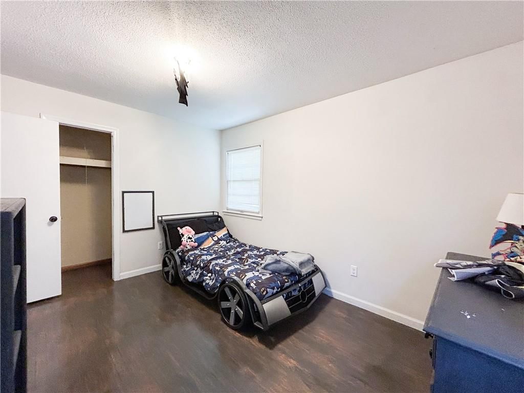 Photo 15 of 26 - 811 E Vine Street