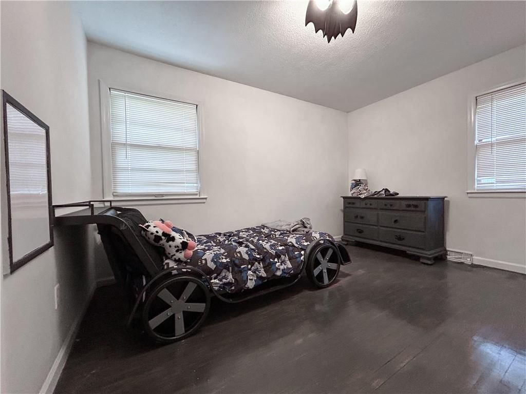Photo 16 of 26 - 811 E Vine Street