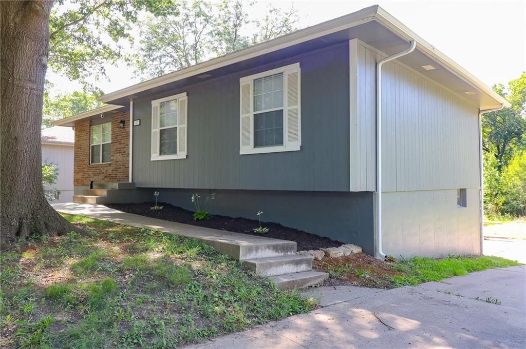 809 SE 19th Street — photo 32