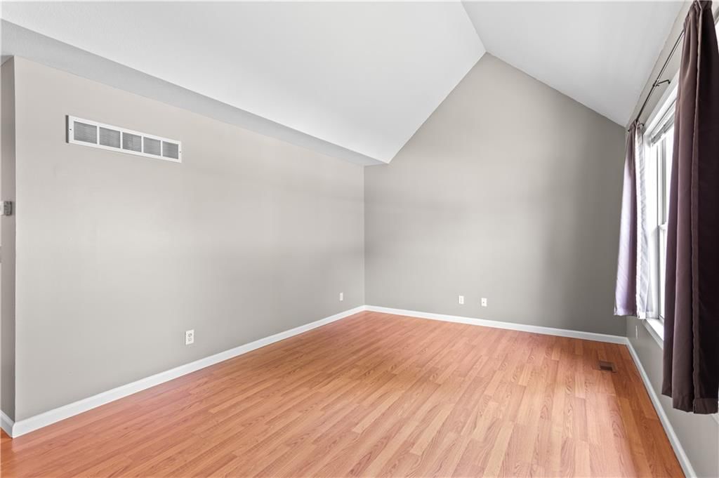 Photo 7 of 26 - 1618 Cottonwood Street