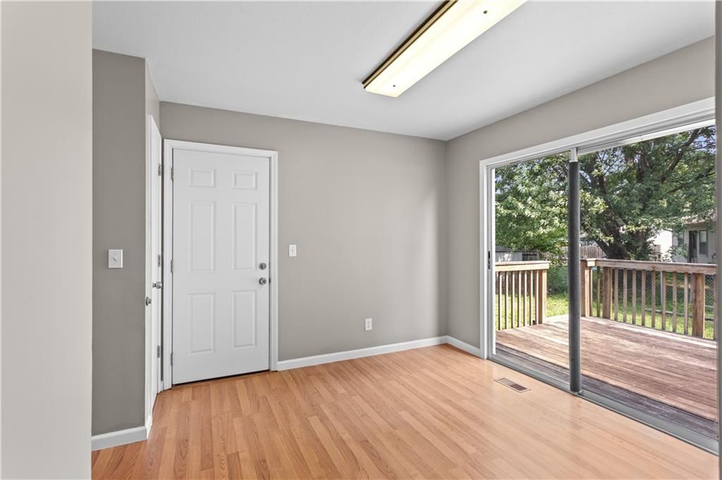 Photo 8 of 26 - 1618 Cottonwood Street
