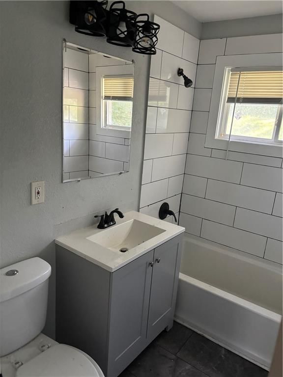 3713 Kensington Avenue — photo 7