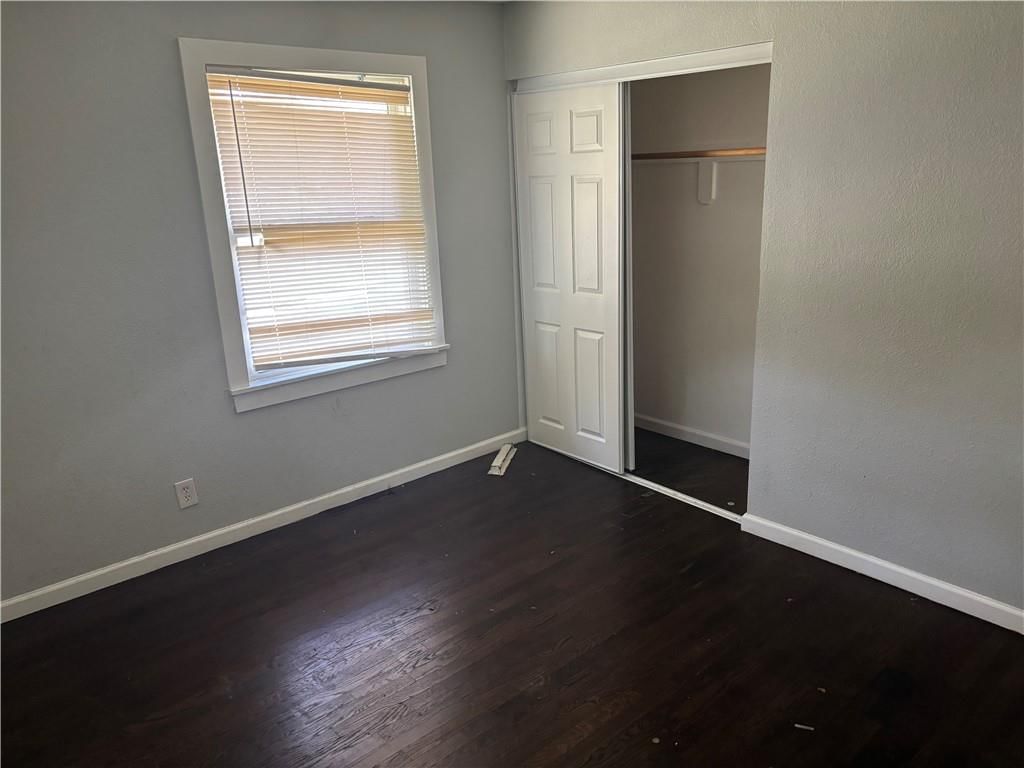 3713 Kensington Avenue — photo 9