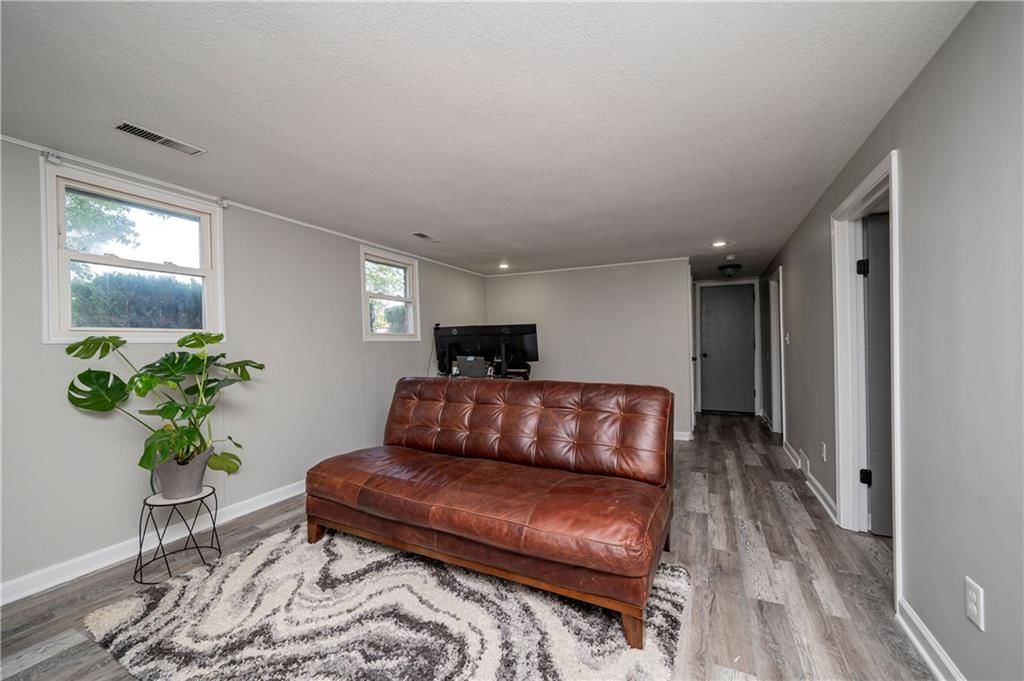 10901 Indiana Avenue — photo 18