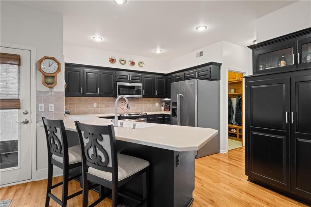 15522 Beverly Court — photo 11