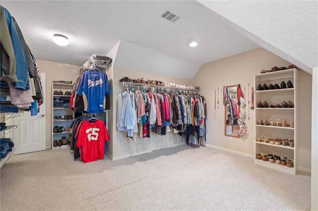 15522 Beverly Court — photo 24