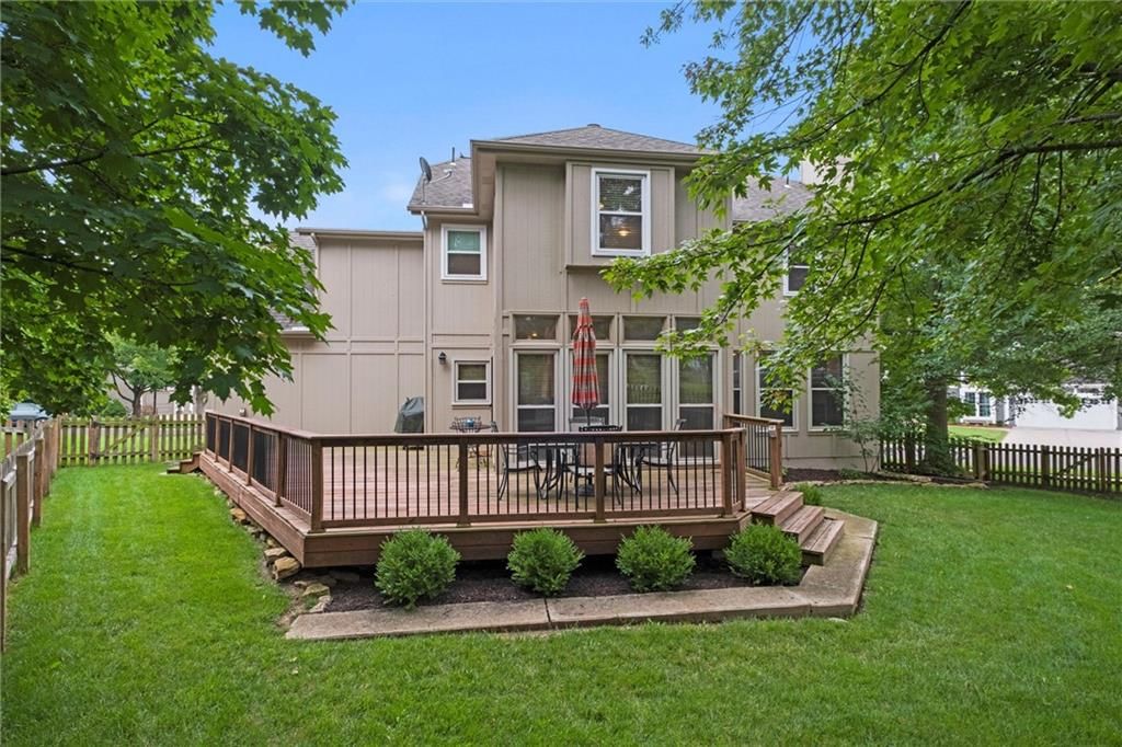15522 Beverly Court — photo 38