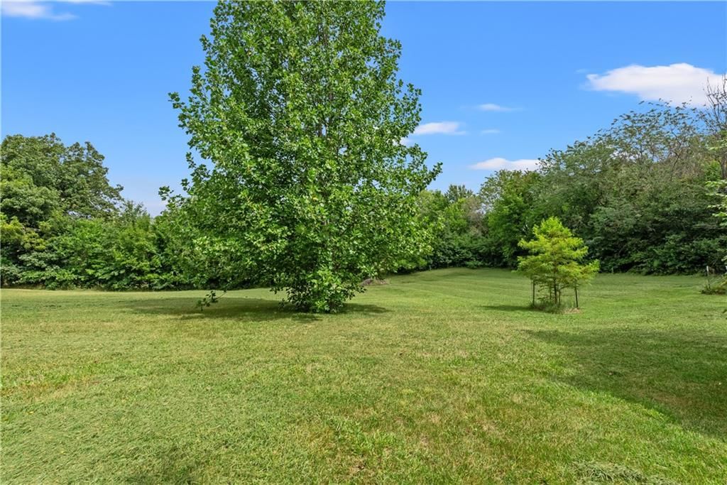 Photo 30 of 36 - 2061 Eastridge Drive