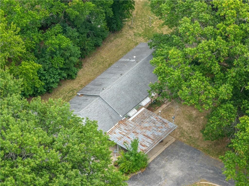 Photo 35 of 36 - 2061 Eastridge Drive
