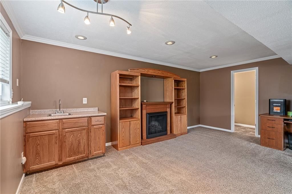 Photo 23 of 35 - 1809 Hedgewood Drive