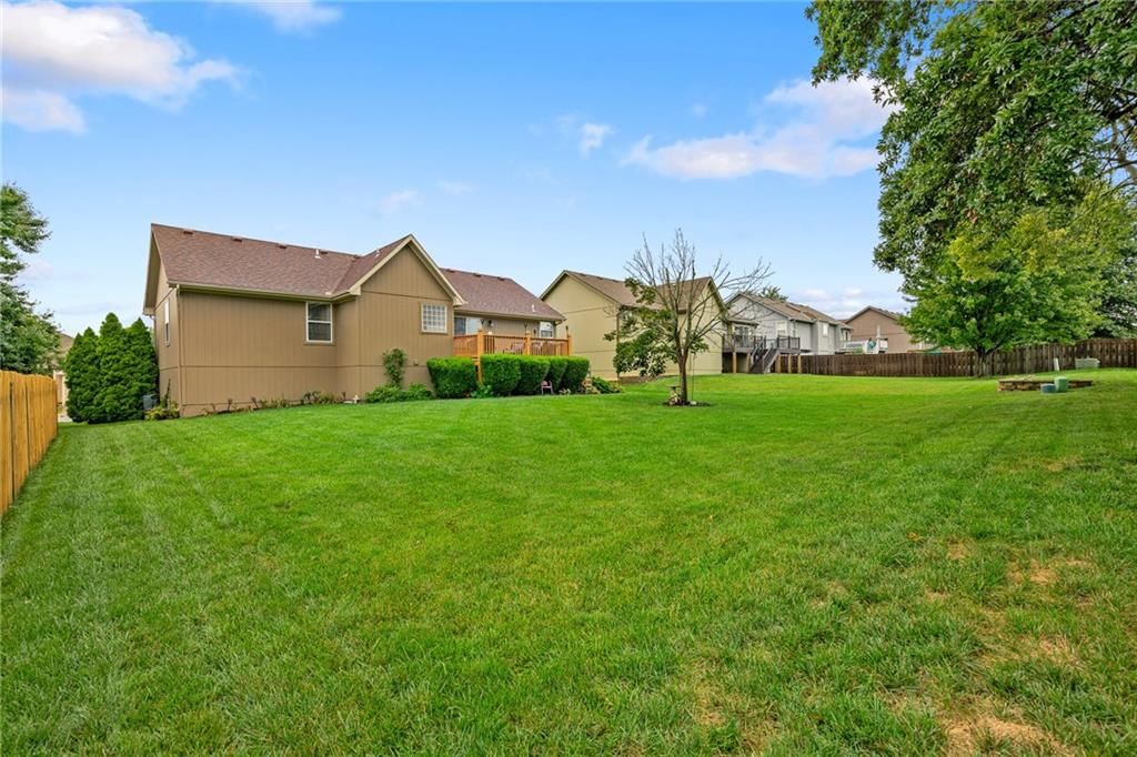 Photo 31 of 35 - 1809 Hedgewood Drive