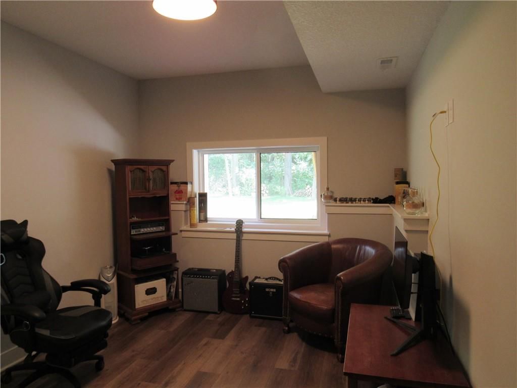 813 W Shawhan Parkway — photo 30