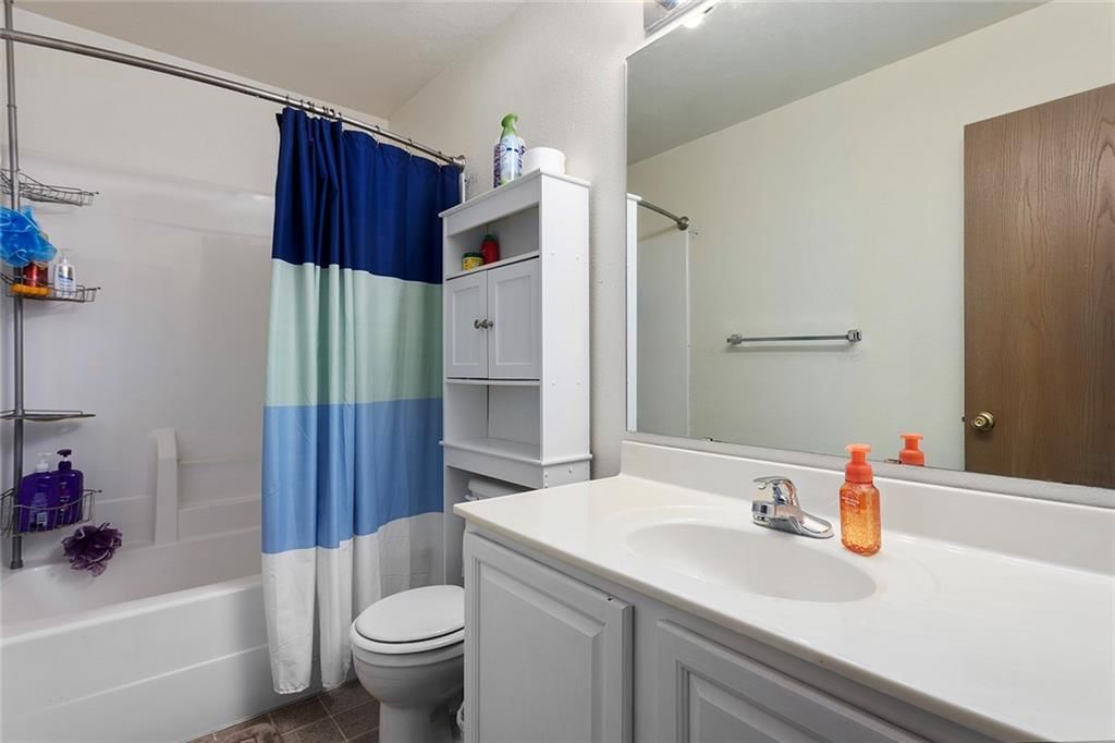 Photo 15 of 34 - 214 S 18th Street