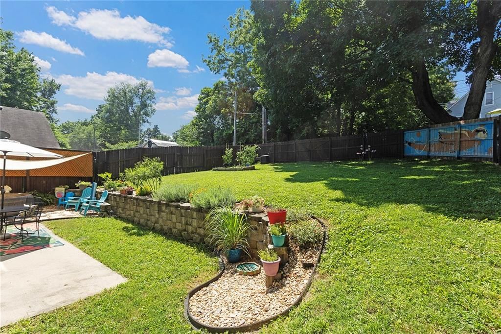 Photo 28 of 34 - 214 S 18th Street
