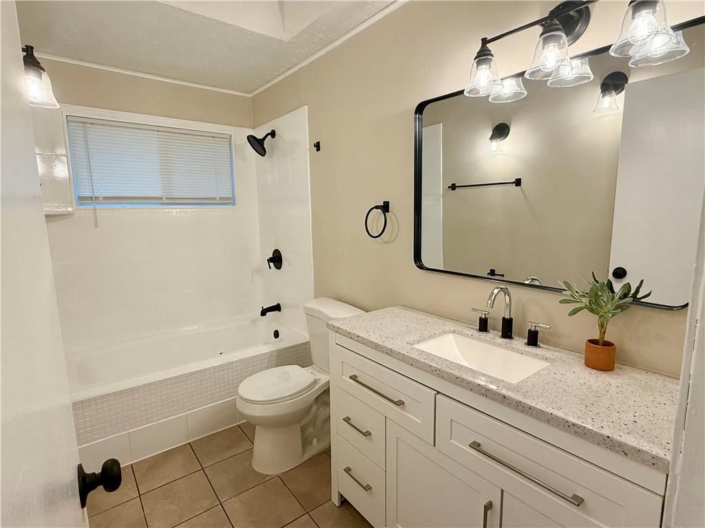 11233 E 49TH Street — photo 10