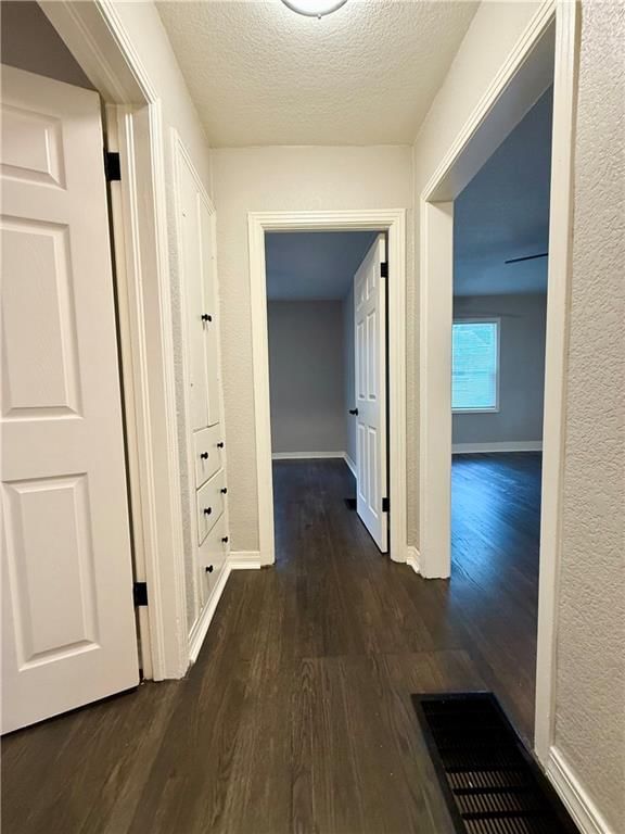 1410 S Logan Street — photo 8