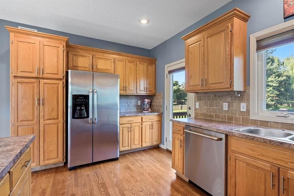 6344 Brownridge Drive — photo 8