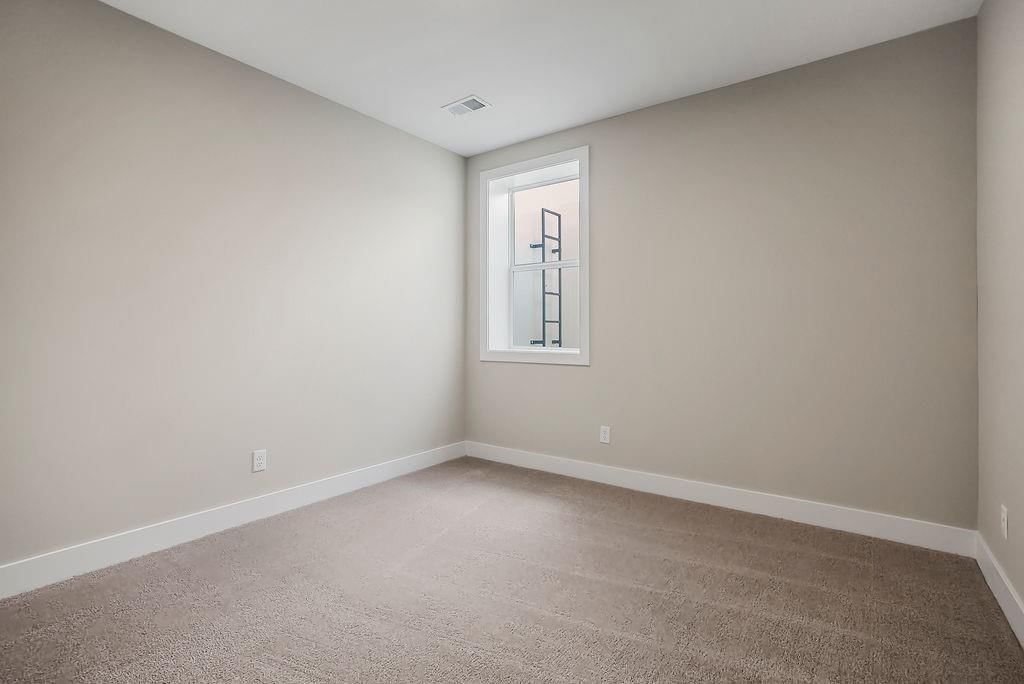 16527 W 166th Court — photo 37