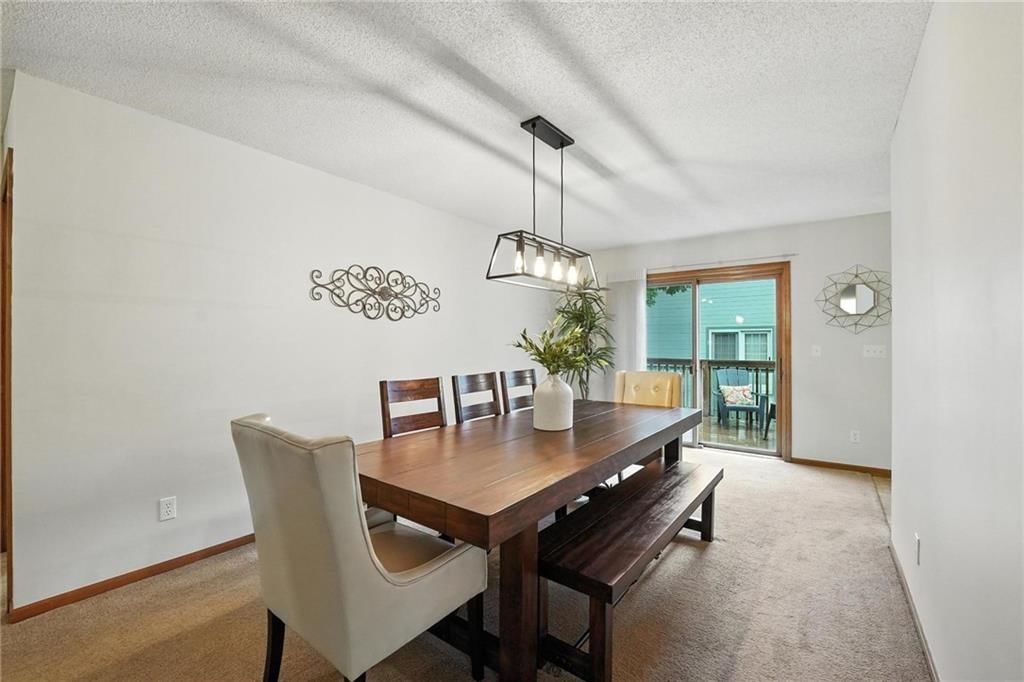 Photo 8 of 50 - 6514 NW Revere Drive