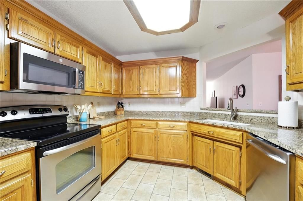 Photo 13 of 50 - 6514 NW Revere Drive