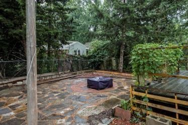 Photo 14 of 17 - 7525 Jarboe Street