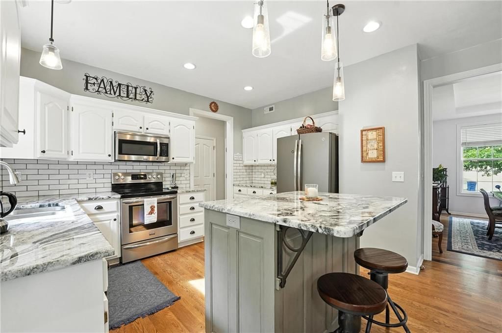 5117 Lakecrest Drive — photo 11