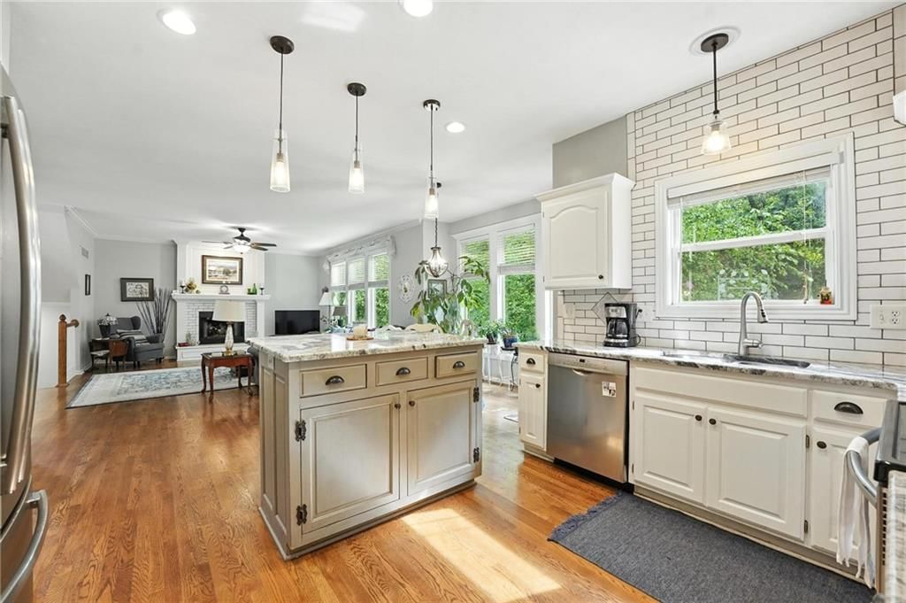 5117 Lakecrest Drive — photo 13