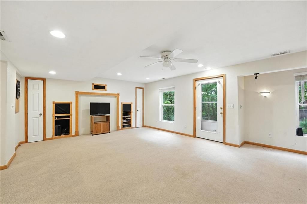 5117 Lakecrest Drive — photo 32