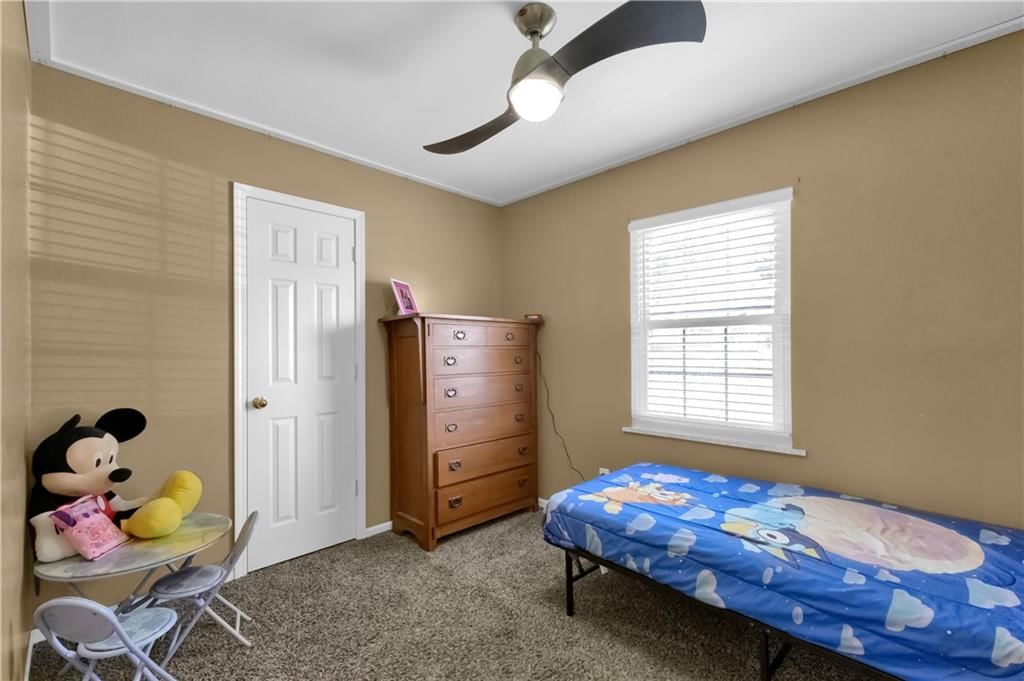 Photo 13 of 26 - 5406 Cranberry Hill Circle