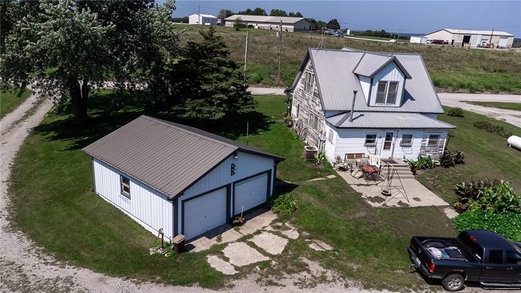 340 SE Offutt Road — photo 24