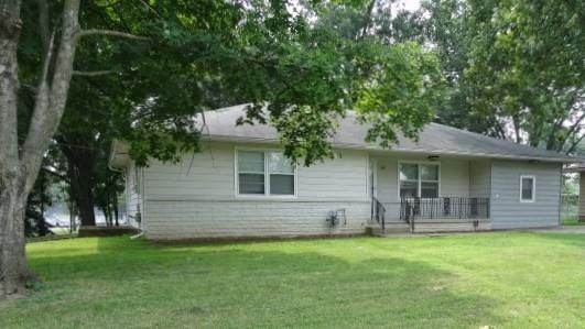 605 W Vine Street, Butler, MO