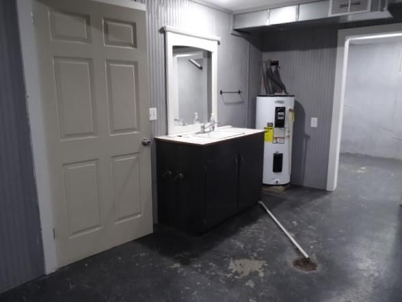 605 W Vine Street — photo 42
