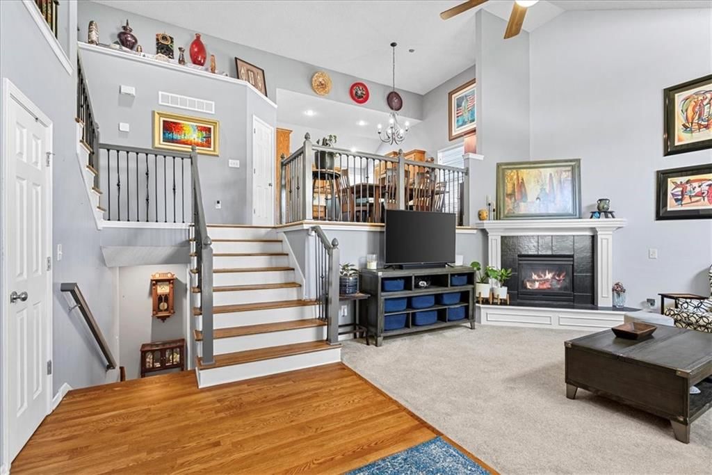 Photo 8 of 41 - 20487 W 125th Place