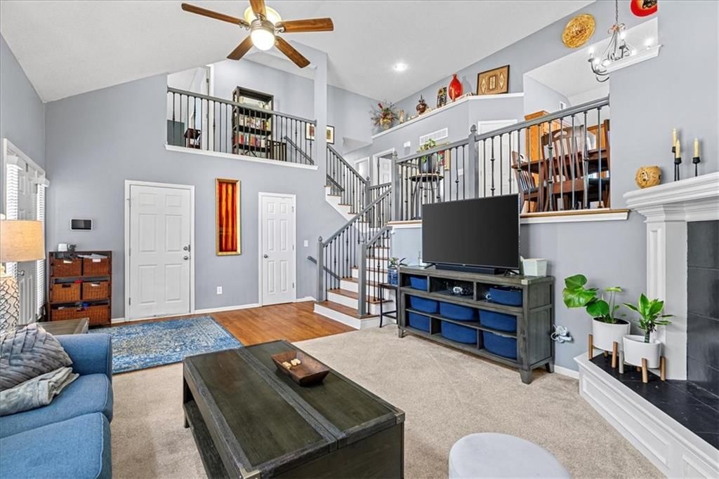 Photo 12 of 41 - 20487 W 125th Place