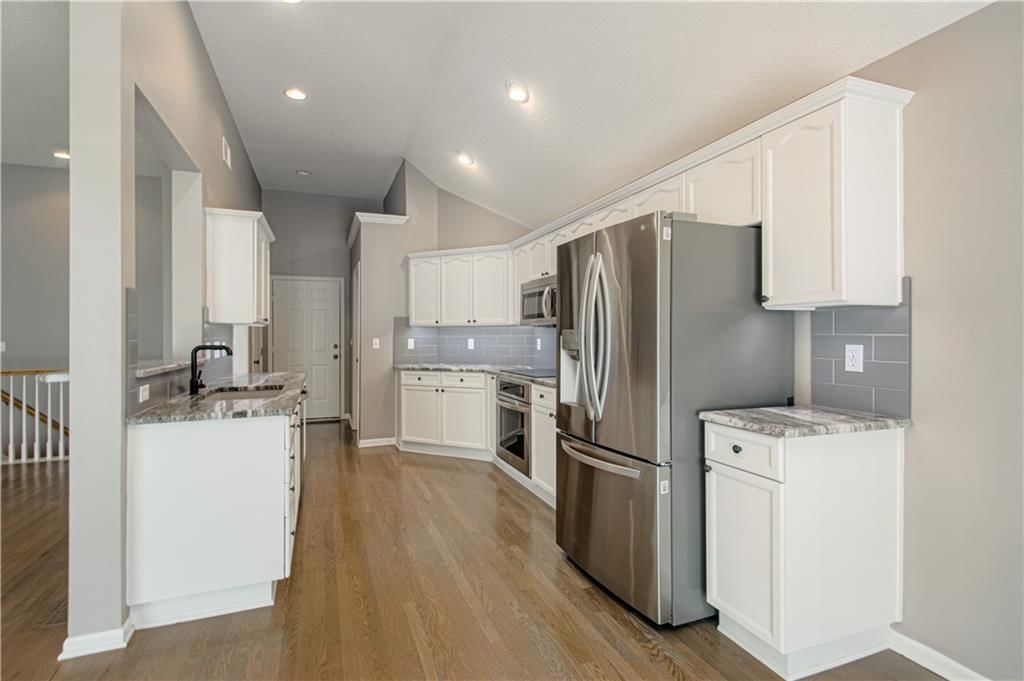 615 W 131 Terrace — photo 8