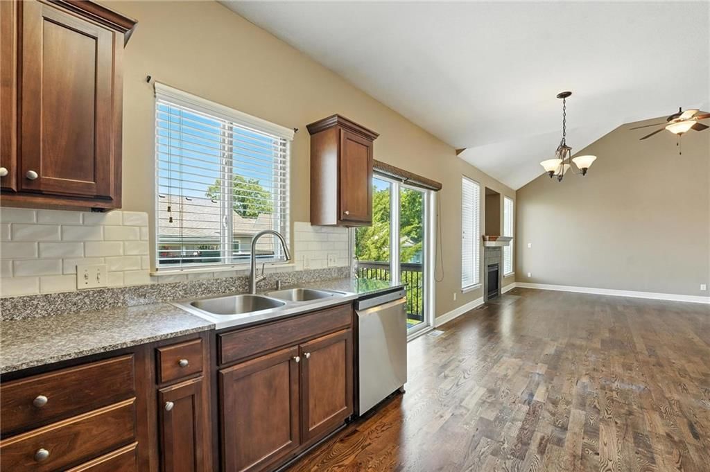 12503 Charlotte Street — photo 9