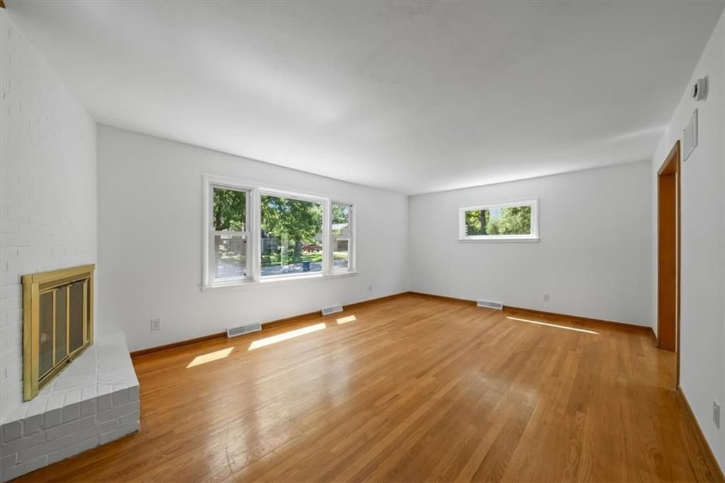 8204 Tomahawk Road — photo 3